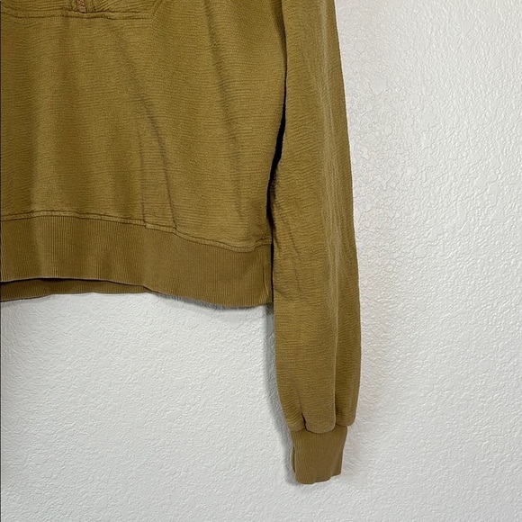 Mono B Women's Tan Quarter-Zip Top - Picture 5 of 7